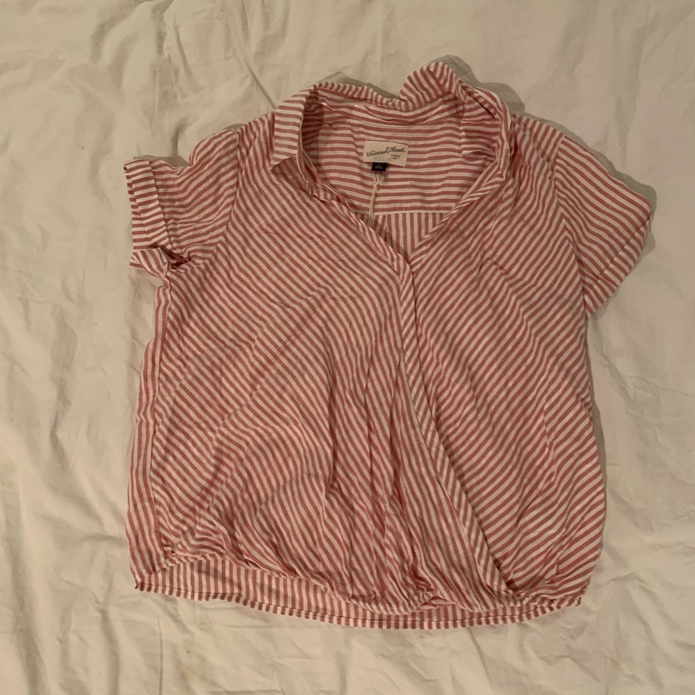 Universal Thread collared wrap top